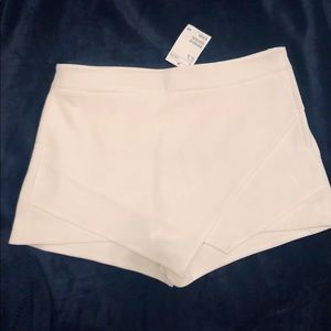H&M white skort